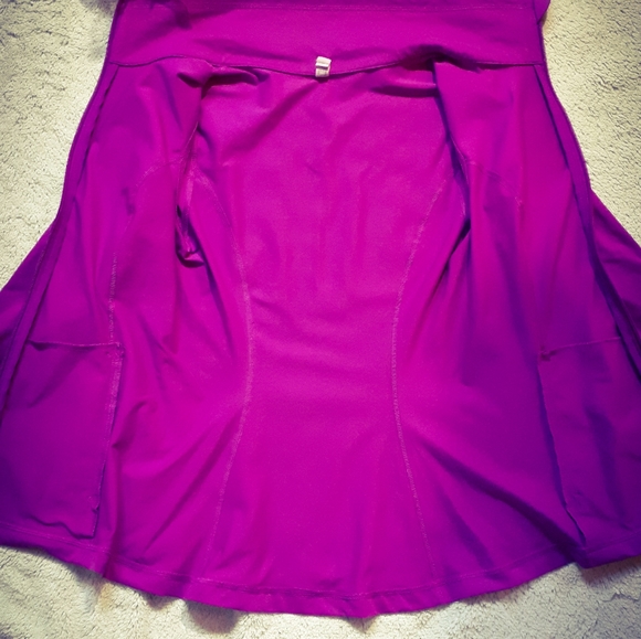 Under Armour zip up sweater - Picture 8 of 8